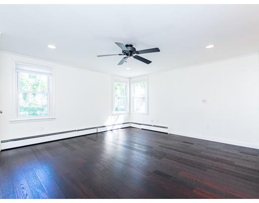 92 Potter Road Waltham, MA 02453 - Photo 8 of 39 Gallery Image 8