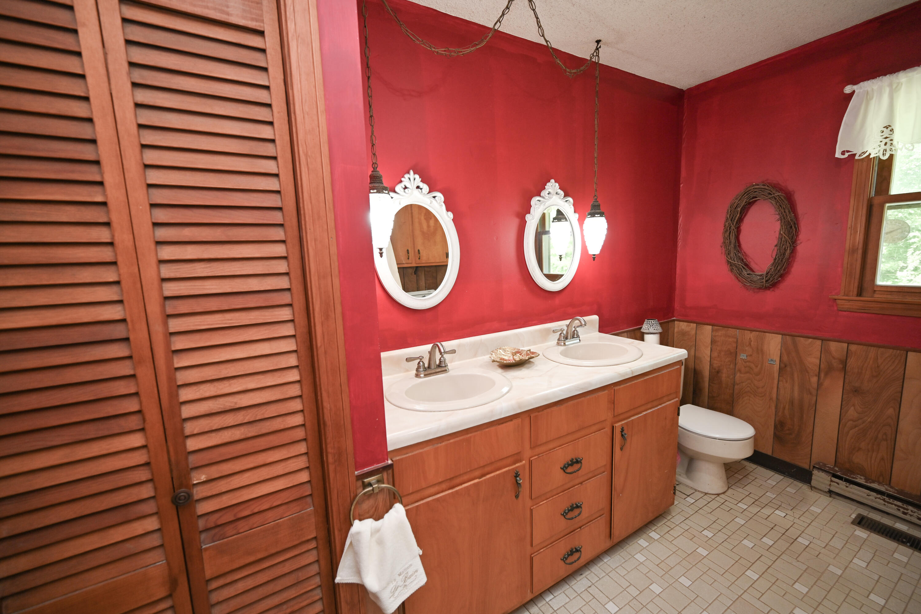 29 Rutland Road Troy, ME 04987 - Photo 18 of 28 Full Bath