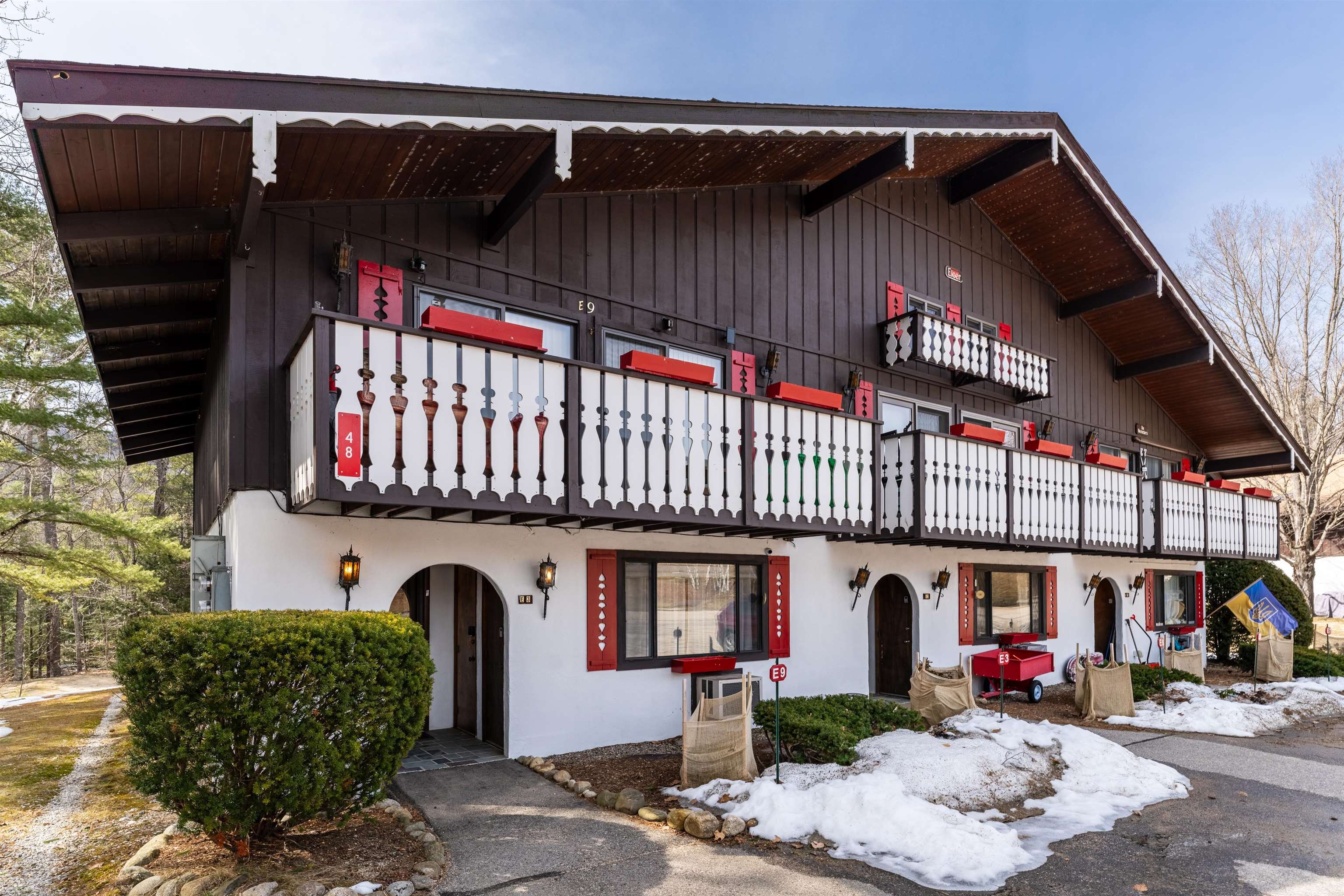 48 Linderhof Golf Course Road, Unit E3 Bartlett, NH 03838 - Photo 1 of 38