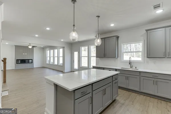 $483,000 | 997 Lakeview Drive, Commerce, GA 30529