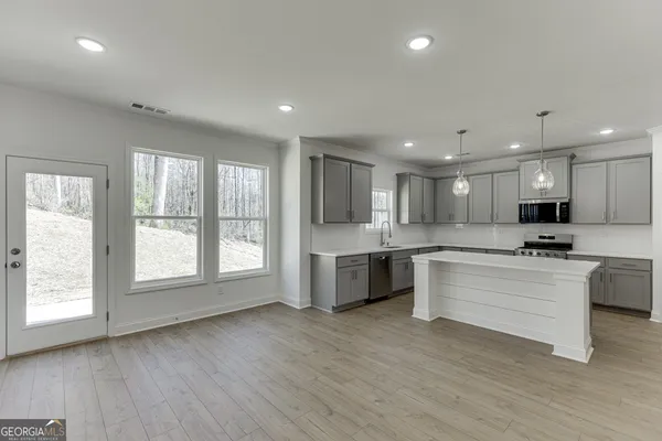 $483,000 | 997 Lakeview Drive, Commerce, GA 30529