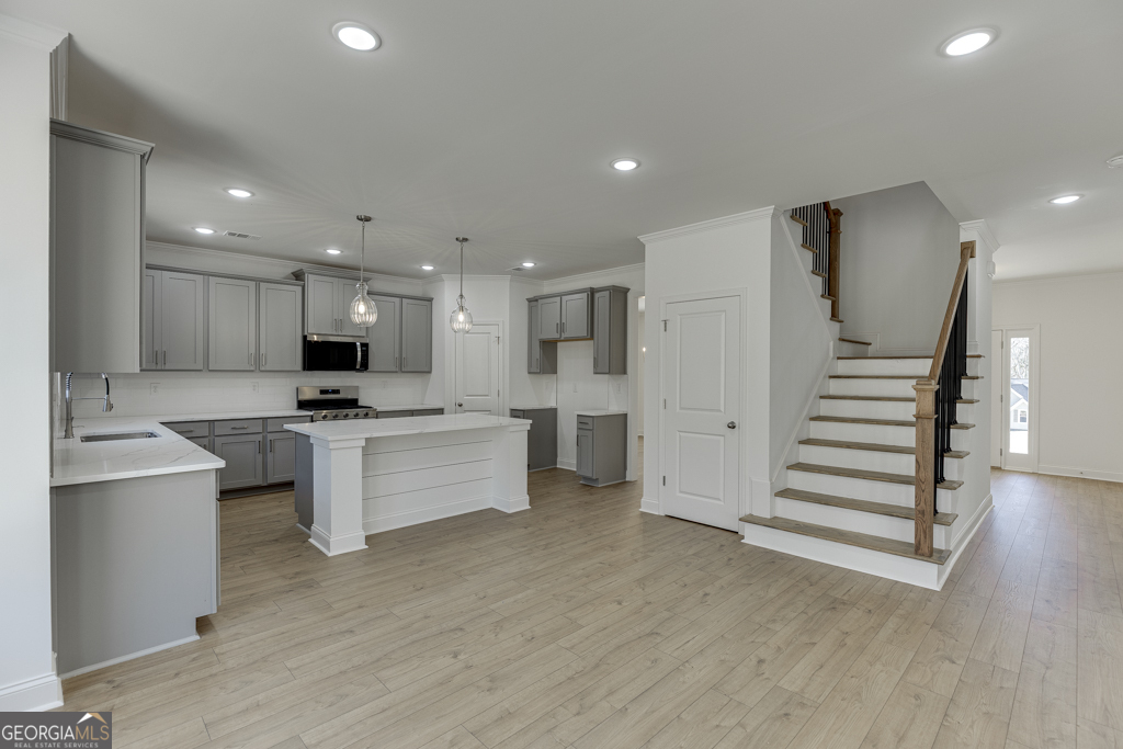 997 Lakeview Drive Commerce, GA 30529 - Photo 15 of 42