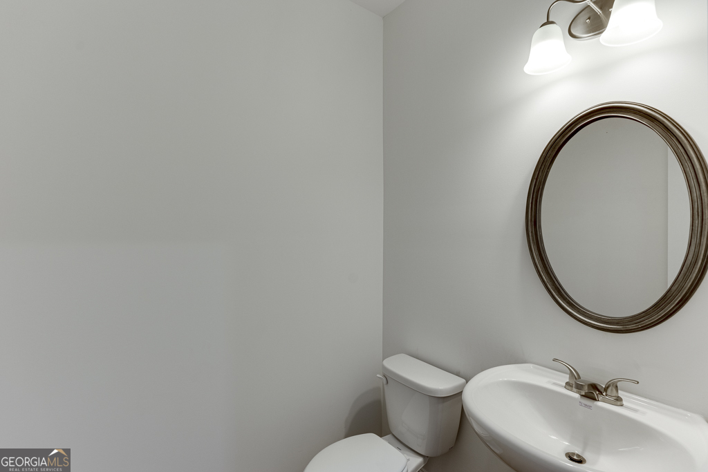 997 Lakeview Drive Commerce, GA 30529 - Photo 19 of 42