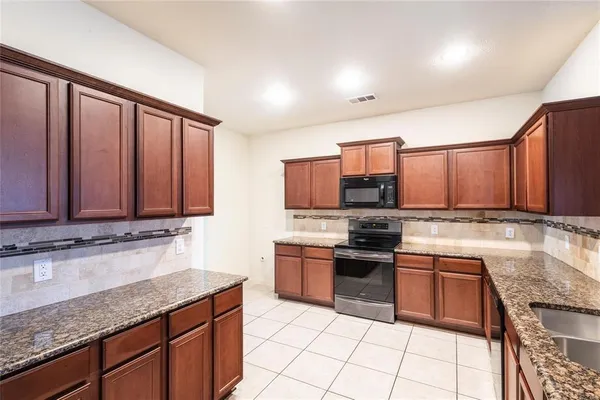 $1,950 | 1837 Olive Lane, Anna, TX 75409