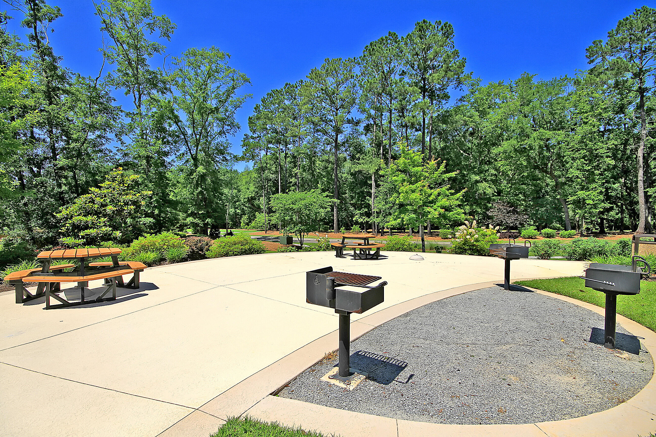 5024 White Cedar Road Ladson, SC 29456 - Photo 50 of 51 Picnic Tables & Grill
