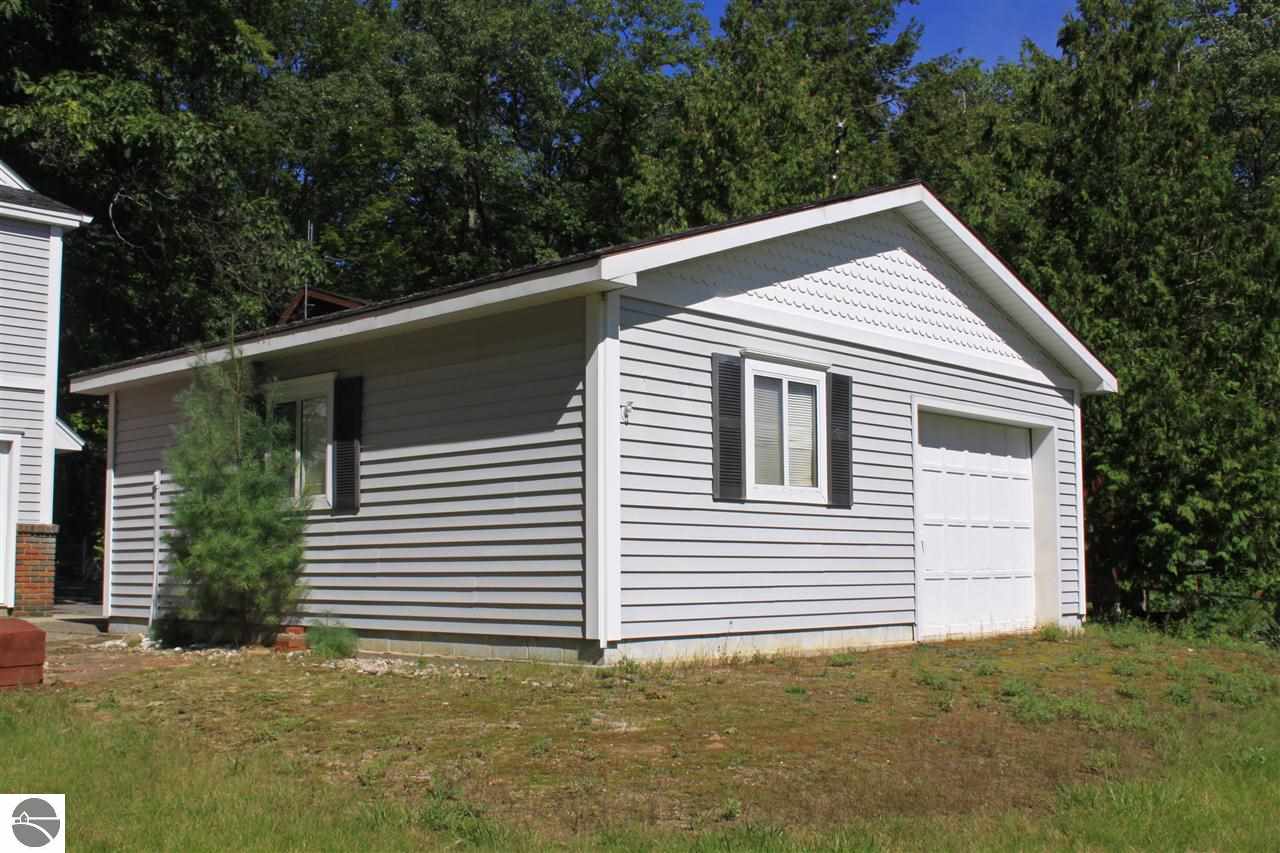 10335 Wildwood Road Interlochen, MI 49643 - Photo 41 of 47 1790225-41.JPG