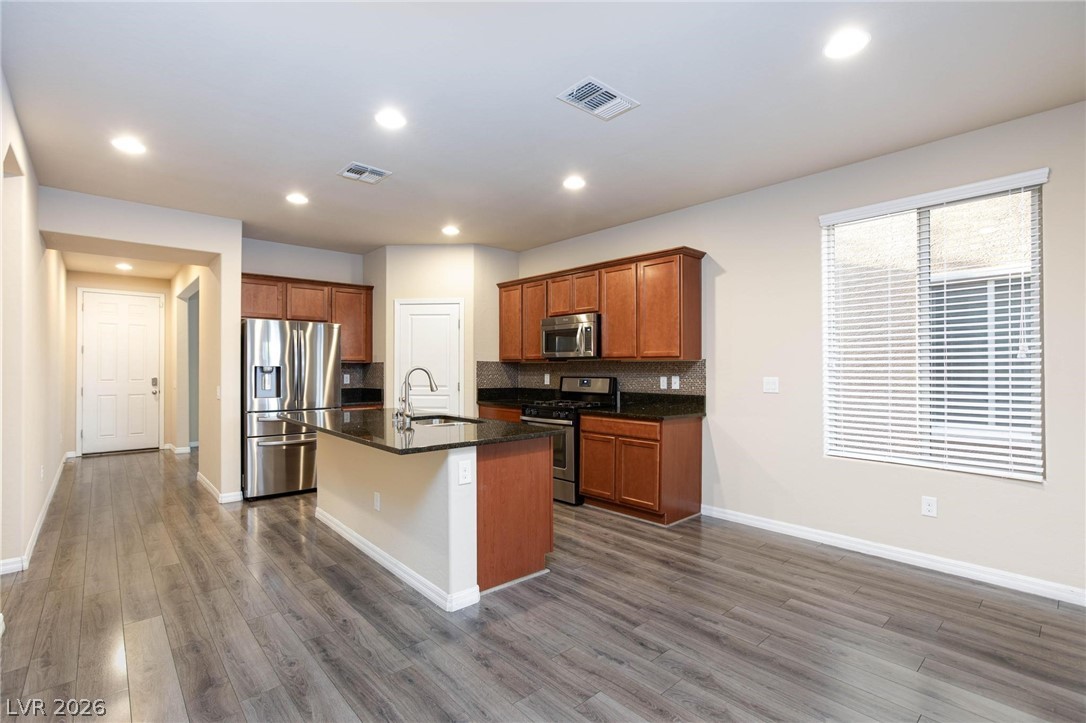 10956 Hunting Hawk Road Las Vegas, NV 89179 - Photo 13 of 57