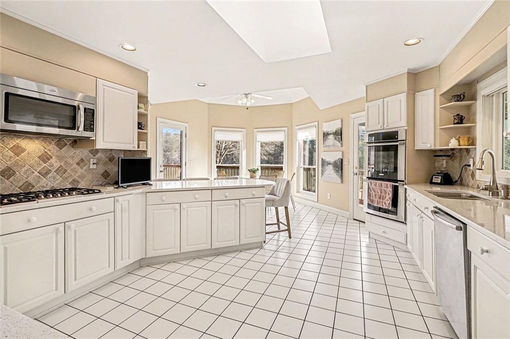 2741 Bonds Lake Road Northwest Conyers, GA 30012 - Photo 13 of 42