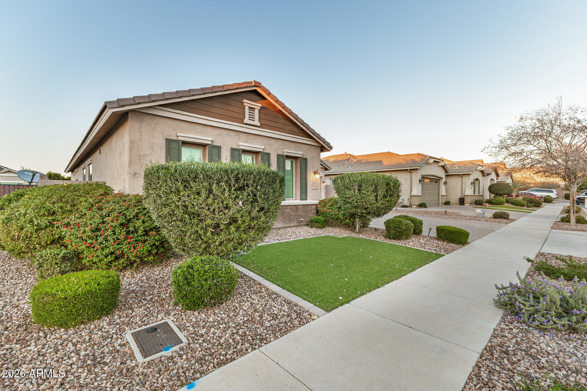 20570 East Mayberry Road Queen Creek, AZ 85142 - Photo 3 of 41 Front