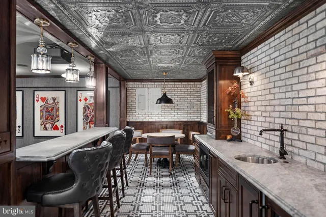 $3,650,000 | 6020 Copely Lane, McLean, VA 22101