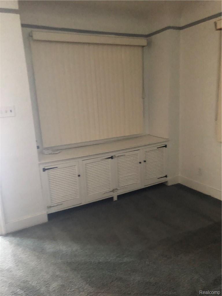 11169 Balfour Road Detroit, MI 48224 - Photo 6 of 13 11169 BALFOUR LIVING ROOM 1.JPG