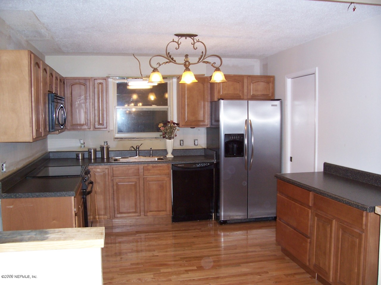 5640 Fort Sumter Road Jacksonville, FL 32210 - Photo 6 of 11 Kitchen