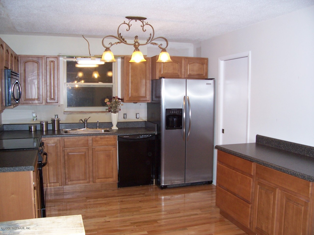 5640 Fort Sumter Road Jacksonville, FL 32210 - Photo 7 of 11 Kitchen 2