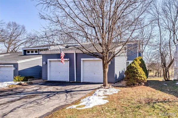 $250,000 | 1015 Fairways Drive, Lake St. Louis, MO 63367