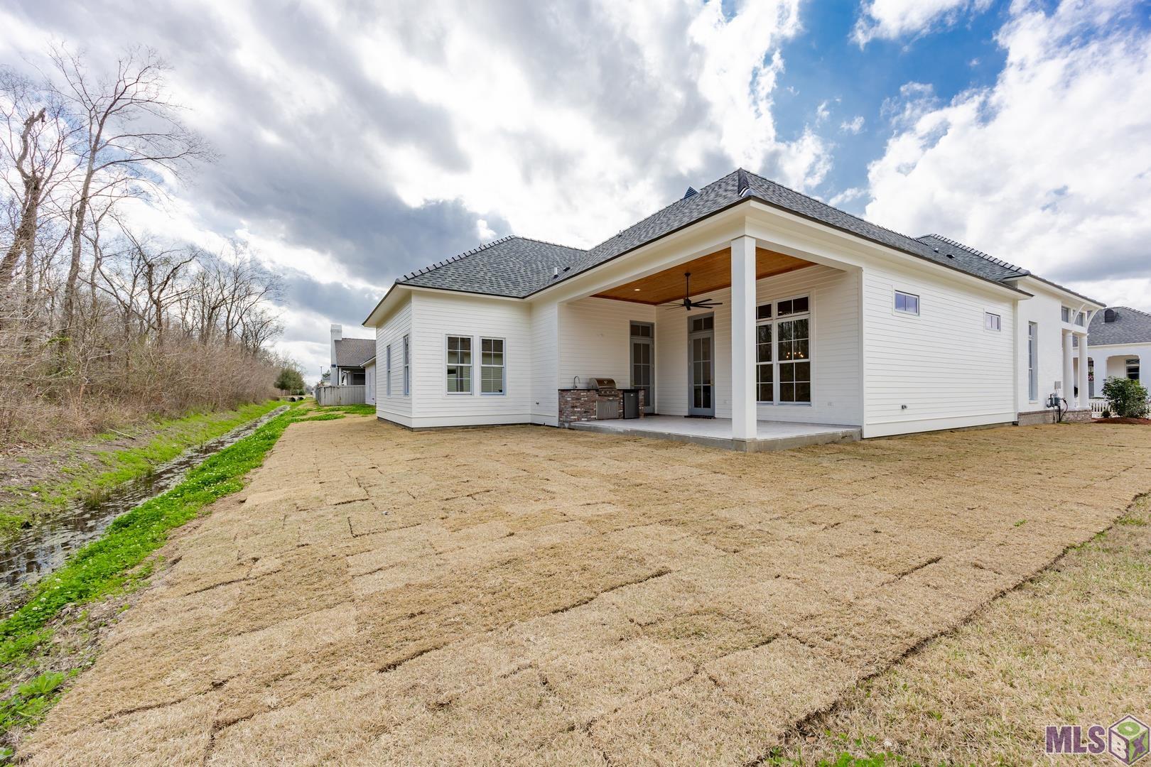 2730 Pointe-Marie Drive Baton Rouge, LA 70820 - Photo 32 of 45