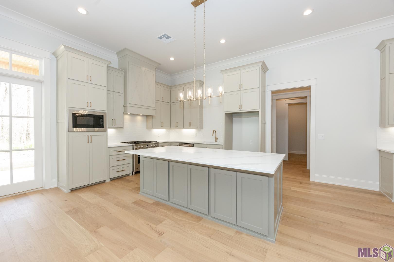 2730 Pointe-Marie Drive Baton Rouge, LA 70820 - Photo 7 of 45