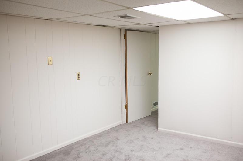 340 Chase Road Columbus, OH 43214 - Photo 24 of 30