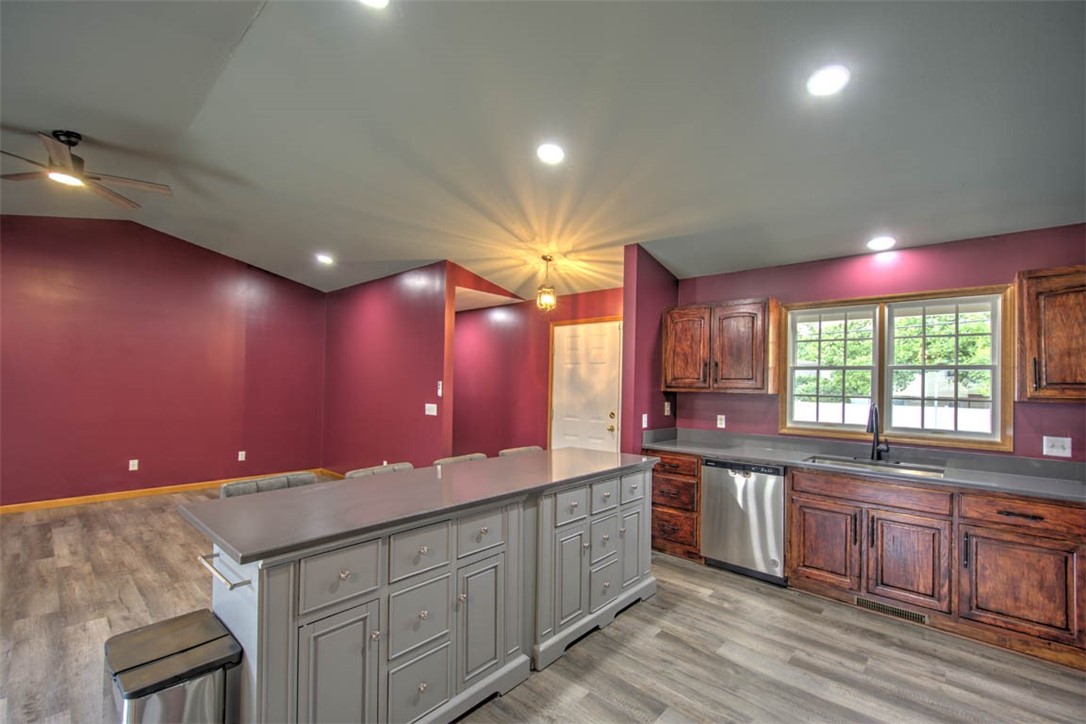 4651 North MacArthur Road Decatur, IL 62526 - Photo 13 of 27