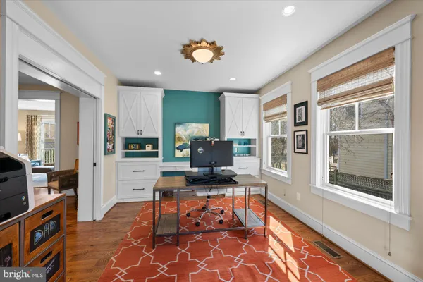 $2,099,000 | 6726 25th Street North, Arlington, VA 22213