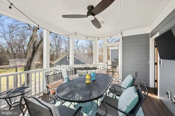 $2,099,000 | 6726 25th Street North, Arlington, VA 22213