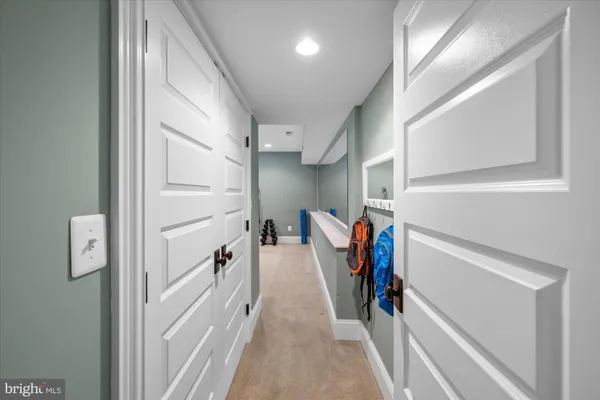 $2,099,000 | 6726 25th Street North, Arlington, VA 22213