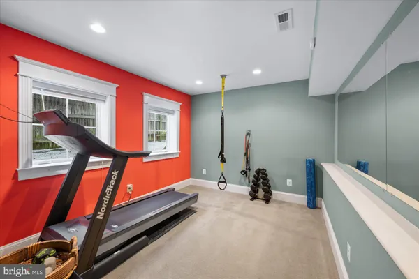 $2,099,000 | 6726 25th Street North, Arlington, VA 22213