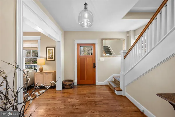 $2,099,000 | 6726 25th Street North, Arlington, VA 22213