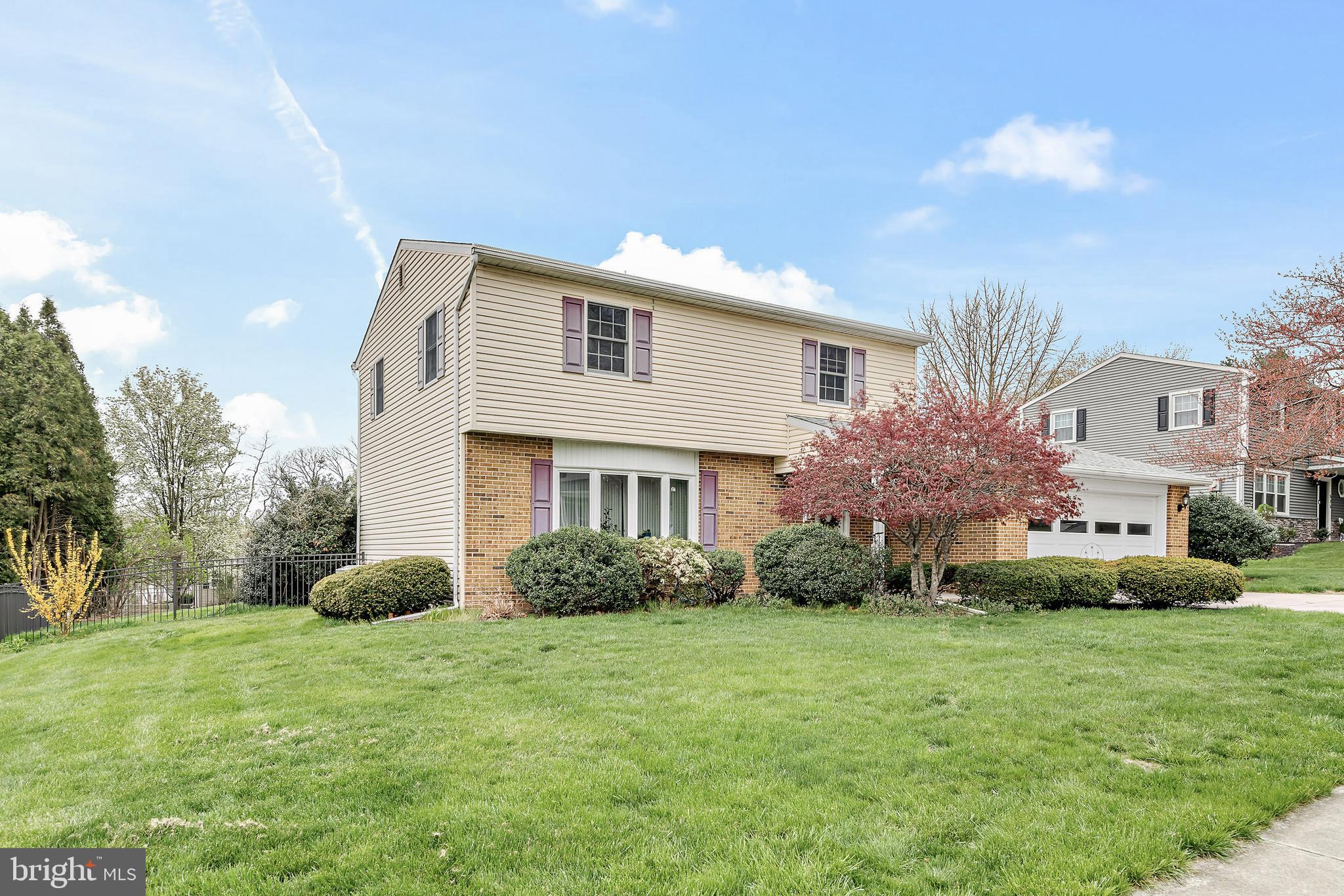 523 Spring House Road Camp Hill, PA 17011 - Photo 2 of 27 523 Spring House Road