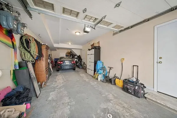 $2,933 | 41 Wright Avenue, Unit 2, Jersey City, NJ 07306
