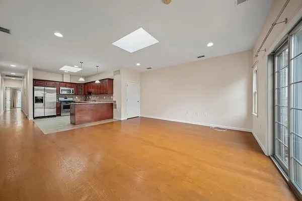$2,933 | 41 Wright Avenue, Unit 2, Jersey City, NJ 07306