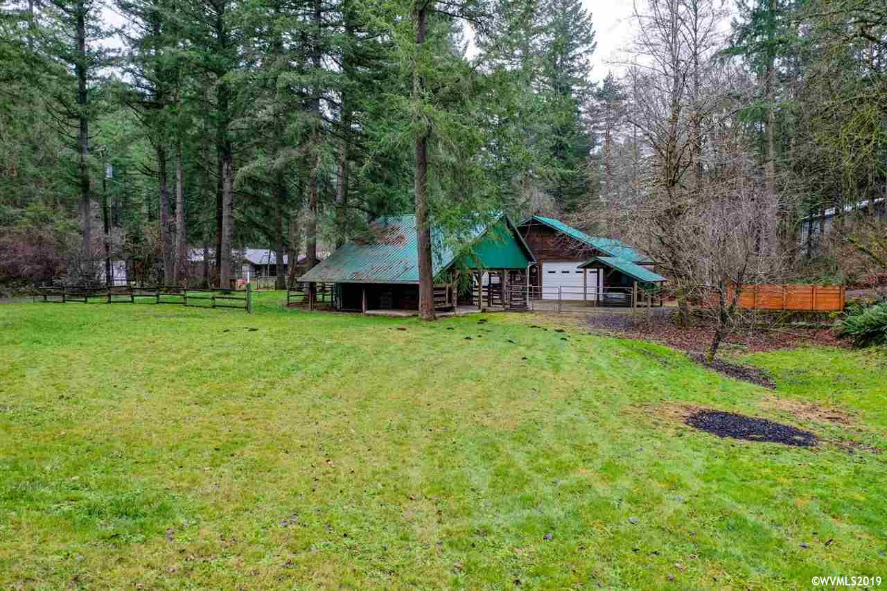 23528 Santiam Way Lyons, OR 97358 - Photo 38 of 41