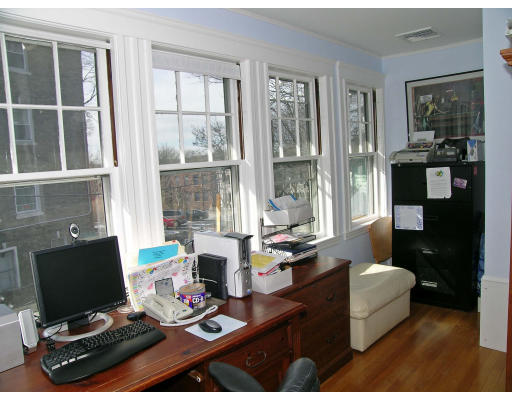 31 Addington Road, Unit B Brookline, MA 02445 - Photo 3 of 11