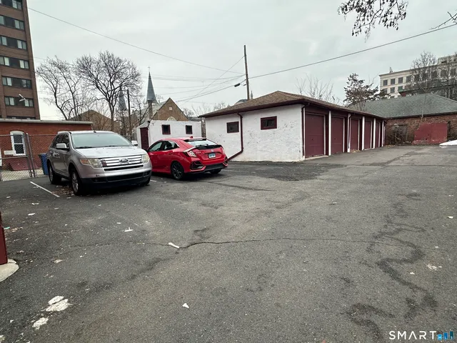 $324,900 | 512 Broad Street, Hartford, CT 06106