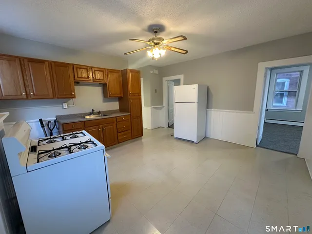 $324,900 | 512 Broad Street, Hartford, CT 06106