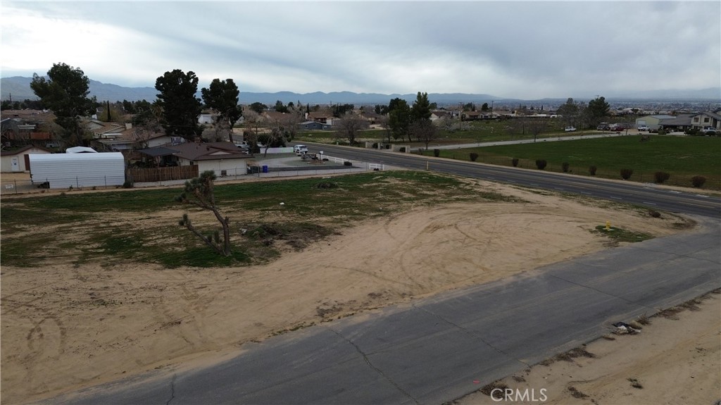 43431107 Kiowa Road Apple Valley, CA 92308 - Photo 5 of 16 a view of a lake view