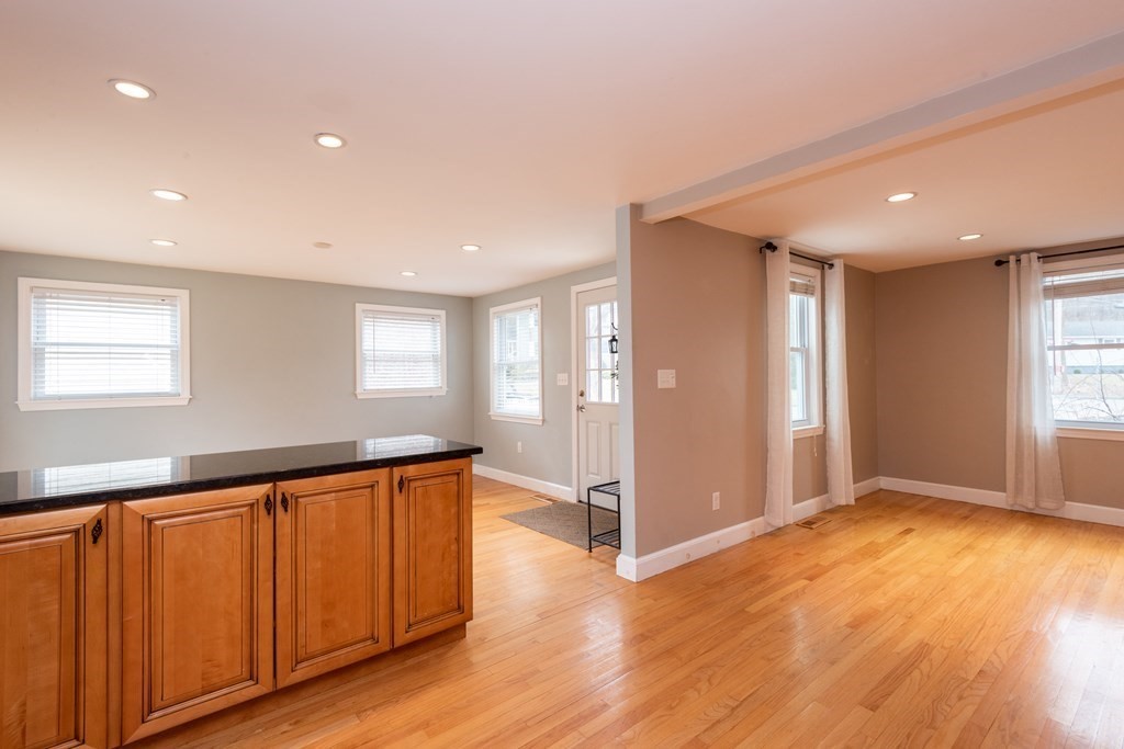 50 Redfield Road Wakefield, MA 01880 - Photo 11 of 34 Gallery Image 11