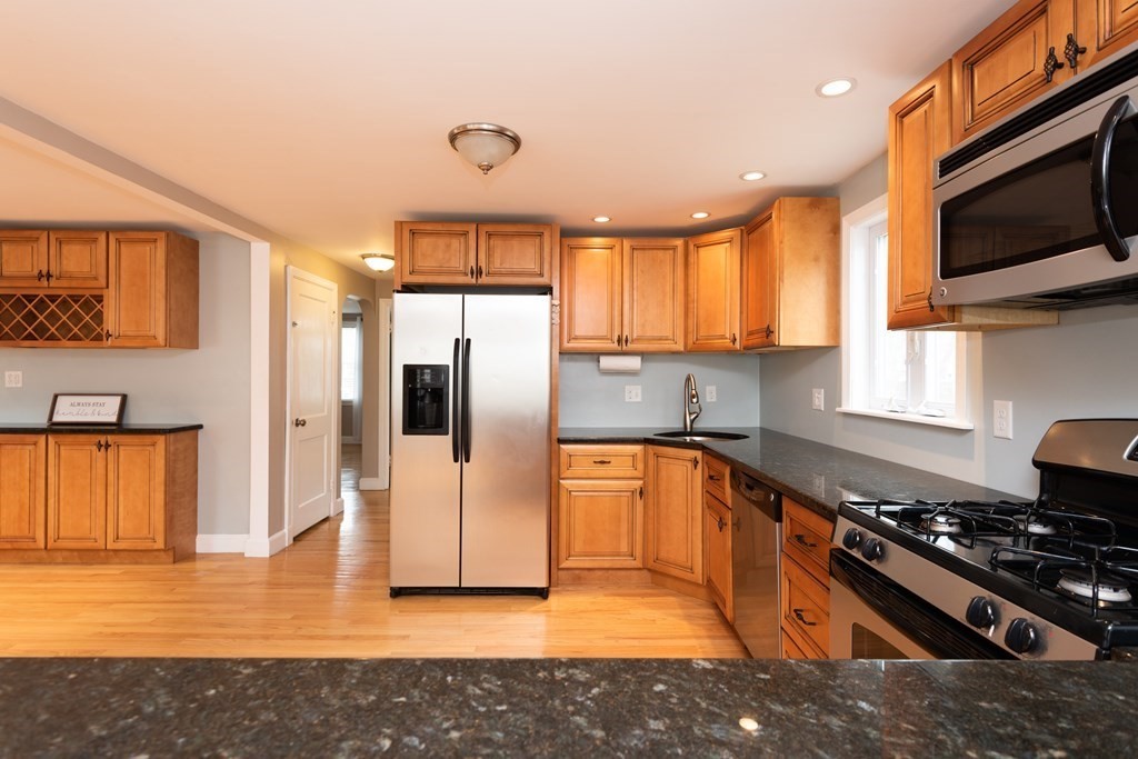 50 Redfield Road Wakefield, MA 01880 - Photo 14 of 34 Gallery Image 14