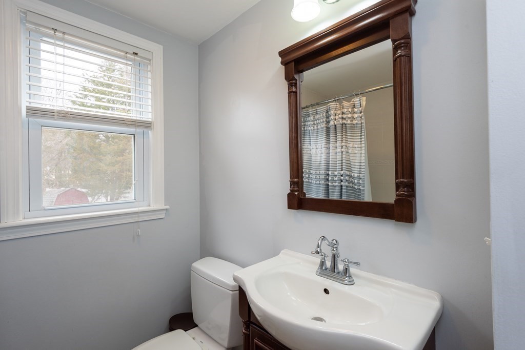 50 Redfield Road Wakefield, MA 01880 - Photo 19 of 34 Gallery Image 19