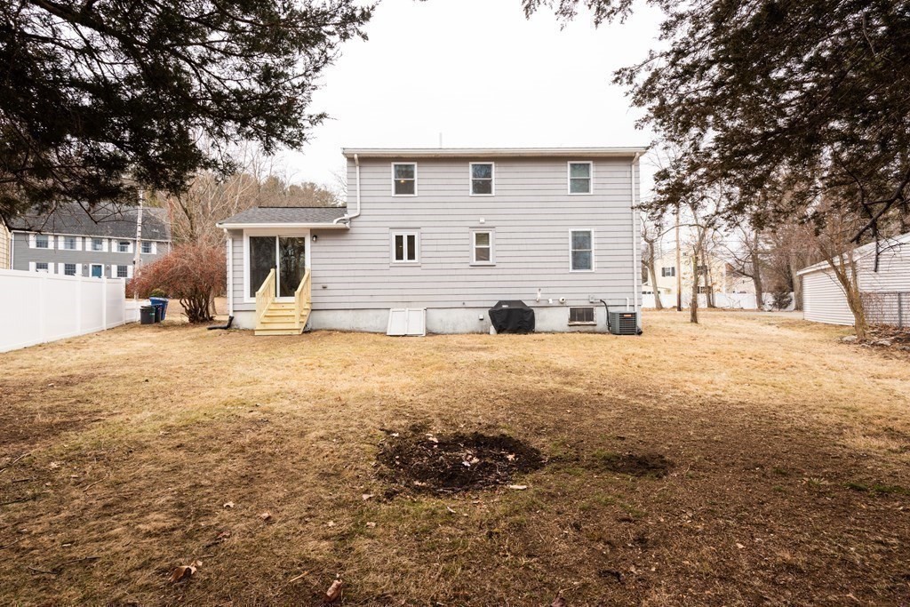 50 Redfield Road Wakefield, MA 01880 - Photo 33 of 34 Gallery Image 33
