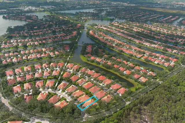 $399,900 | 7108 Gila Lane, West Palm Beach, FL 33411