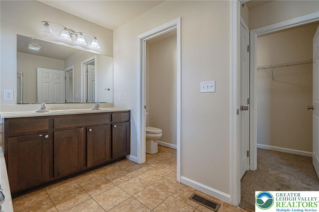 241 Snapdragon Way Allentown, PA 18104 - Photo 18 of 28