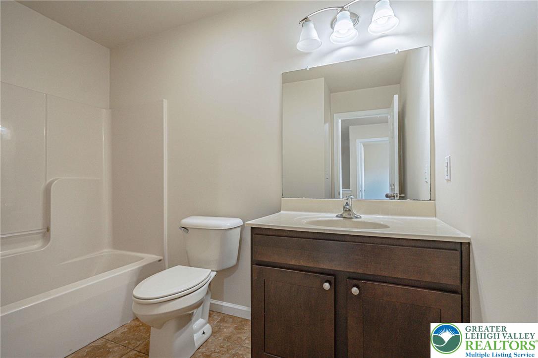 241 Snapdragon Way Allentown, PA 18104 - Photo 24 of 28