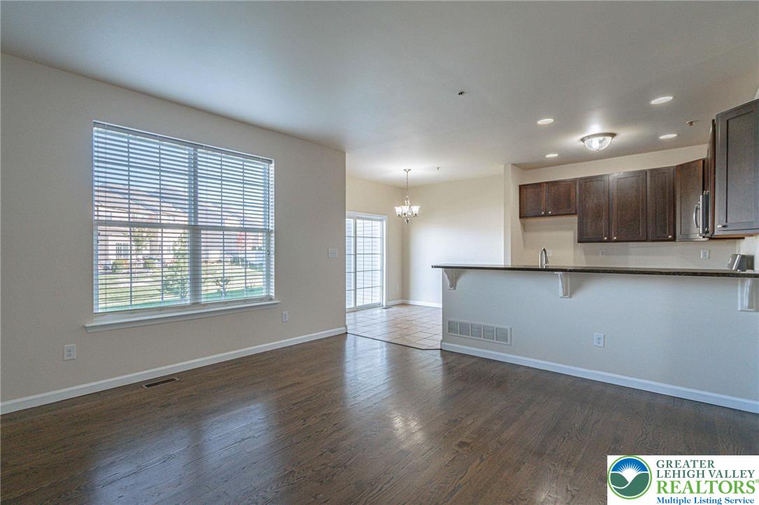 241 Snapdragon Way Allentown, PA 18104 - Photo 9 of 28