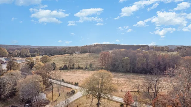 $180,000 | 231 Roanoke Road, Liberty, SC 29657