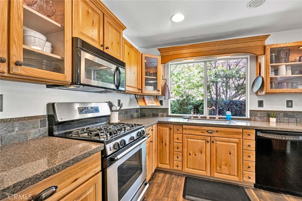 24 Rodeo Lake Forest, CA 92610 - Photo 13 of 34