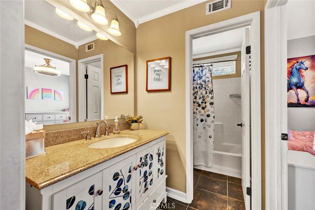 24 Rodeo Lake Forest, CA 92610 - Photo 19 of 34