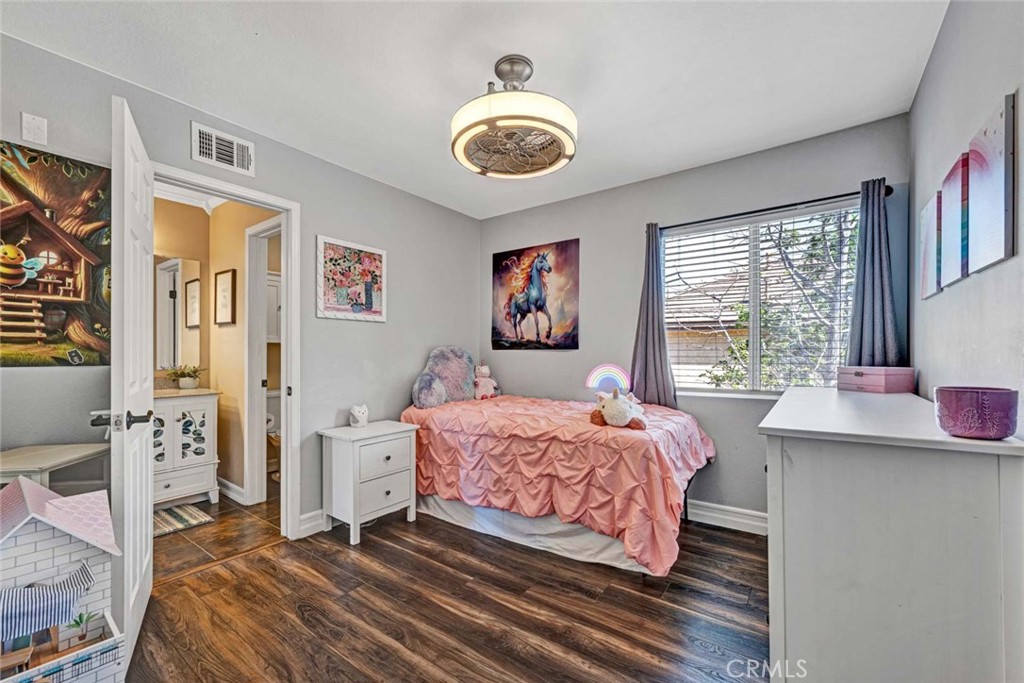 24 Rodeo Lake Forest, CA 92610 - Photo 20 of 34