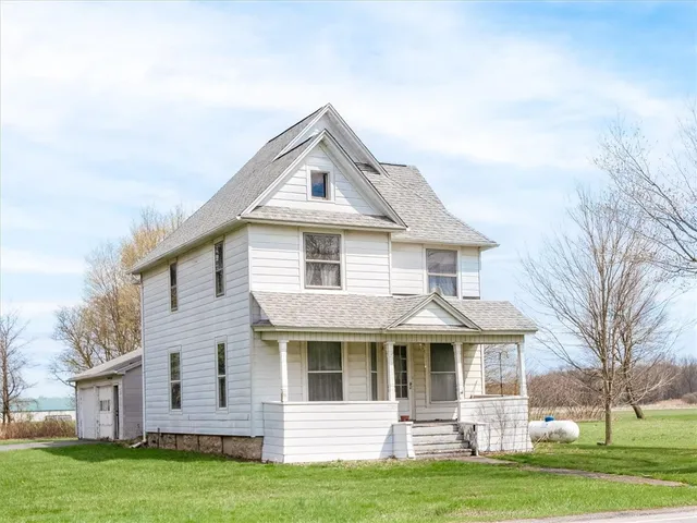 $199,900 | 10800 Hunts Corners Road, Clarence, NY 14032