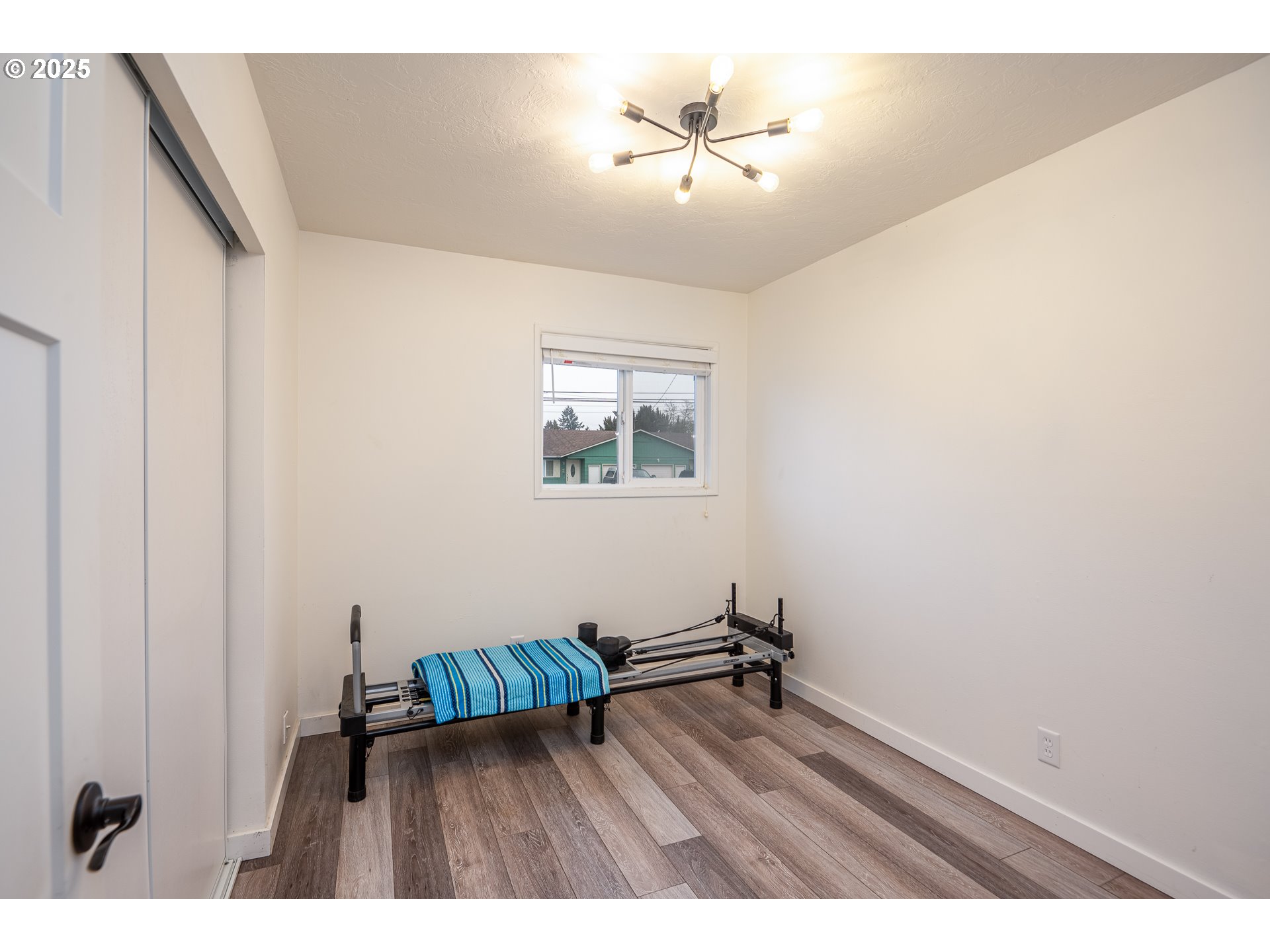 860 Maxwell Road Eugene, OR 97404 - Photo 11 of 30 Gallery Image 11
