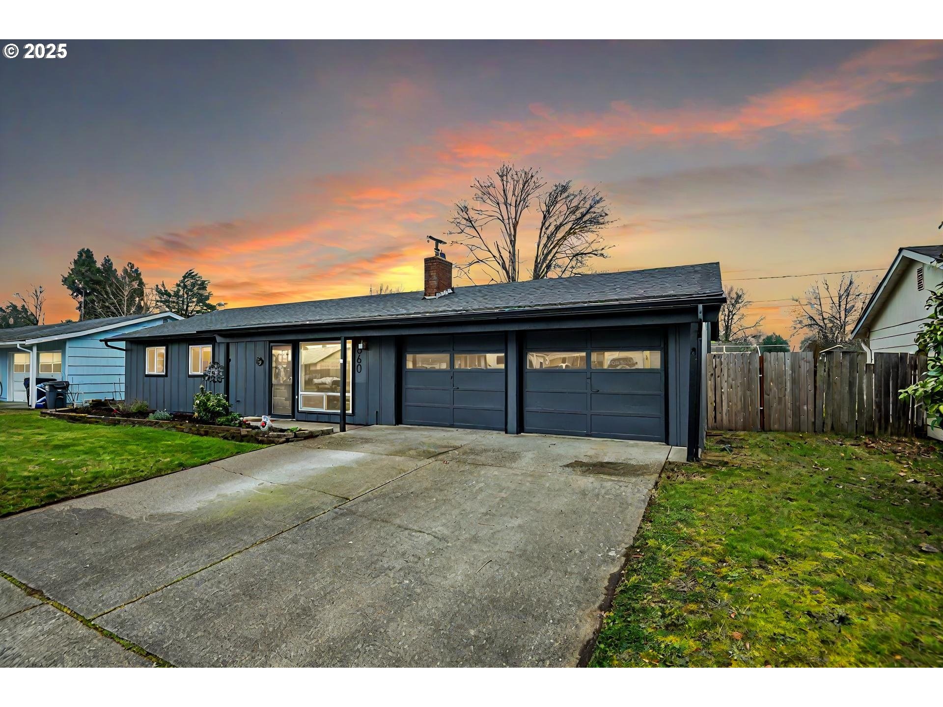 860 Maxwell Road Eugene, OR 97404 - Photo 2 of 30 Gallery Image 2